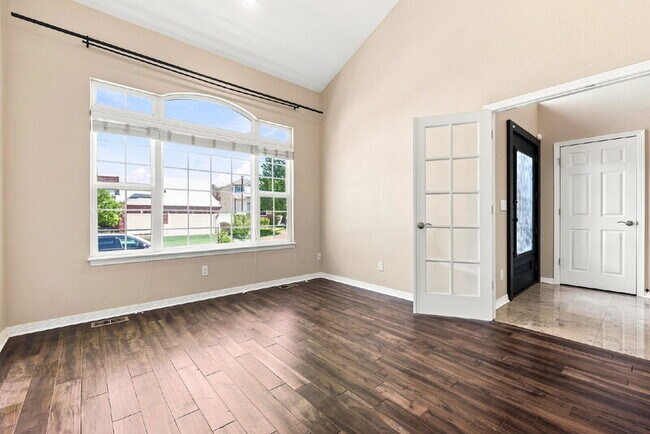 Building Photo - 9400 E Aspen Hill Ln