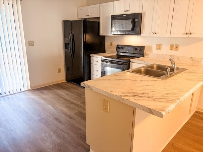 Photo - 51 Candlewyck Apartment