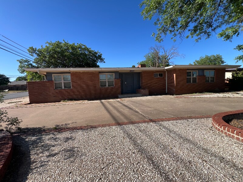 Foto principal - 1001 E Cardwell St