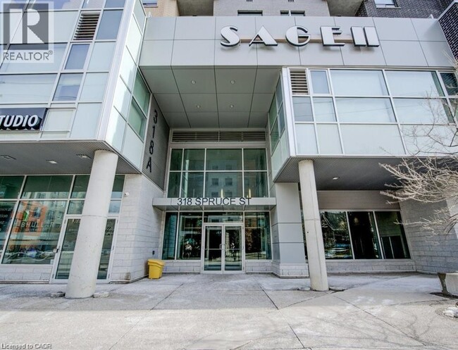 Building Photo - 318 Spruce St