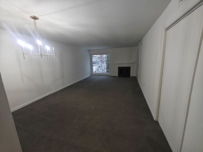Foto del edificio - 10224 Iron Mill Rd