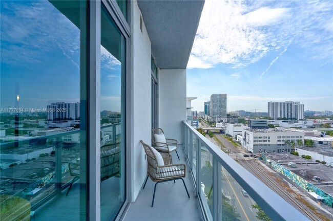 Building Photo - 3900 Biscayne Blvd