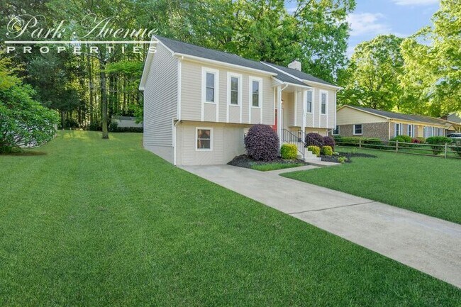 Building Photo - 1607 Teddington Dr
