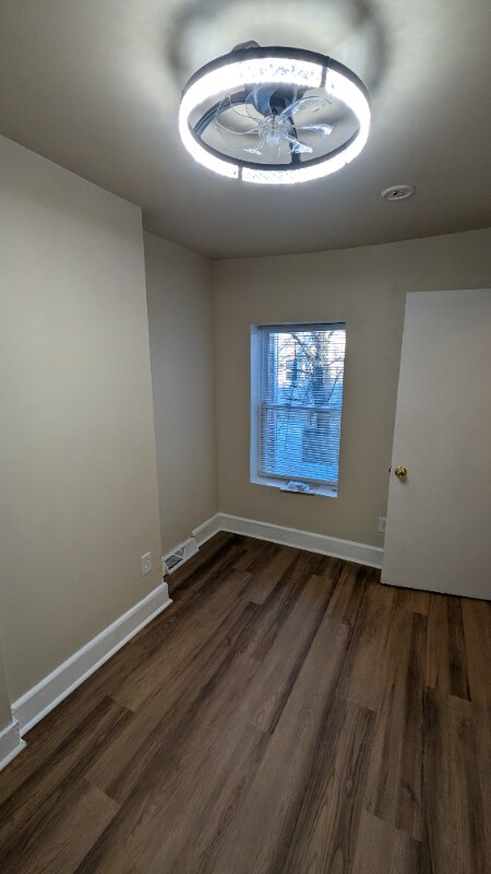 Building Photo - 202 Cherry St