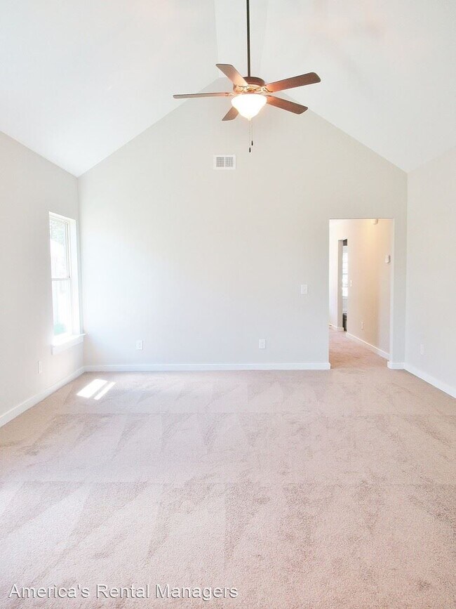 Foto del edificio - 4 br, 2 bath House - 555 Kincaid Cove