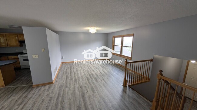 Foto del edificio - 765 50th Ave NW