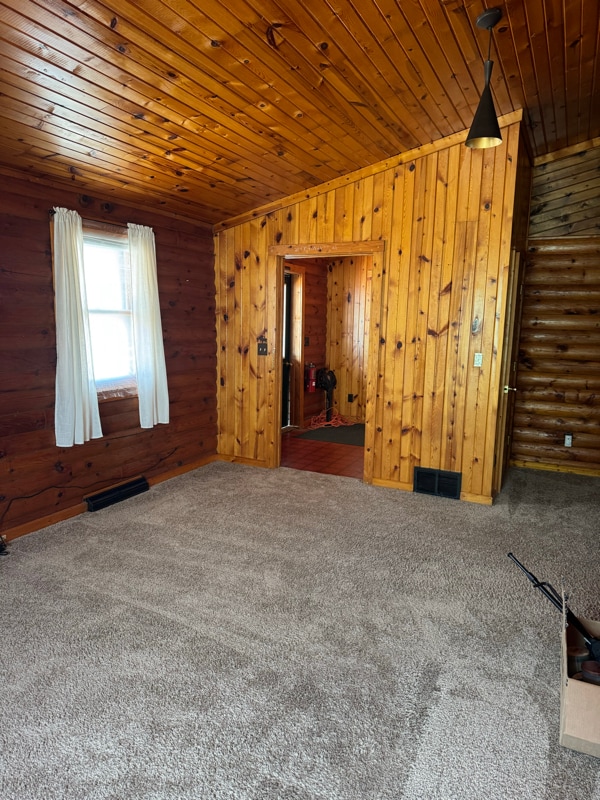 Building Photo - 410 Main St