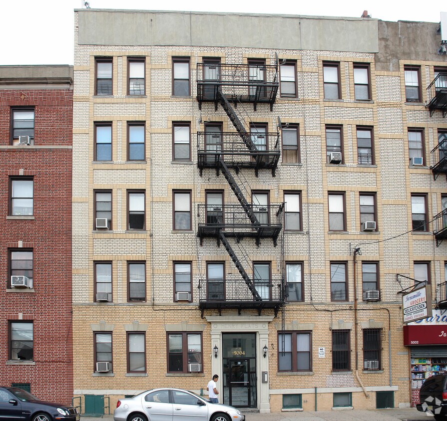 Foto del edificio - 5004 Palisade Ave