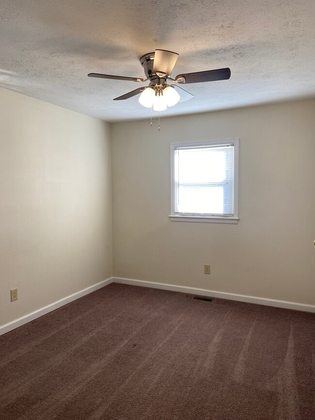 bedroom 1 - 24 White Cir