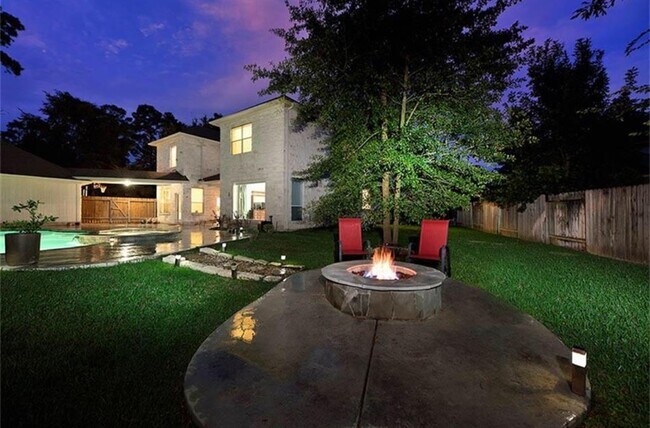 Building Photo - 35 Broadweather Pl