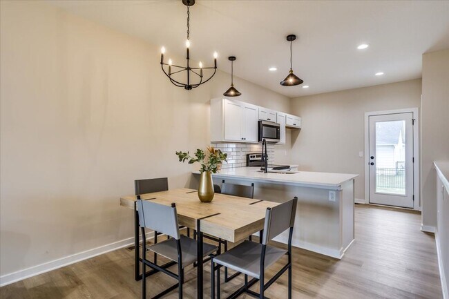 Foto del edificio - Fox Creek- Chuck Plan