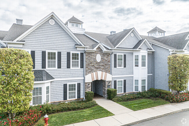 Building Entrance - Hidden Harbor Estates