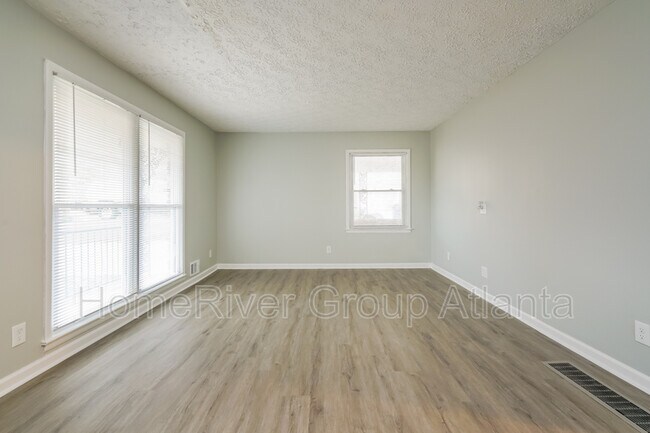 Foto del edificio - 1748 Austin Rd SW