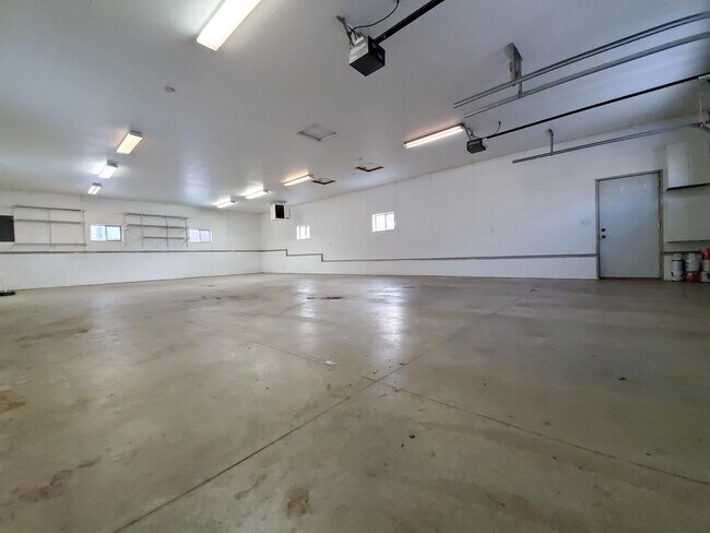 Foto del edificio - 3621 Sherwood Pl SE