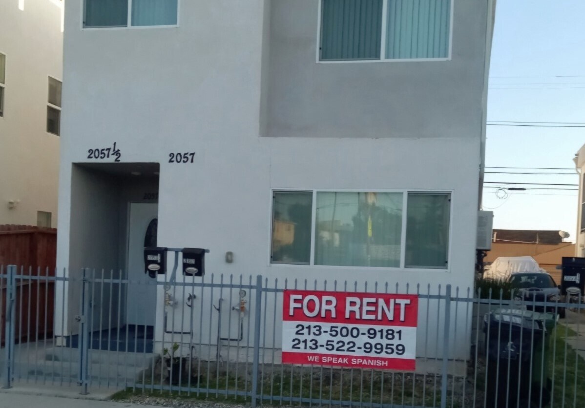 Primary Photo - 2057 W Florence Ave