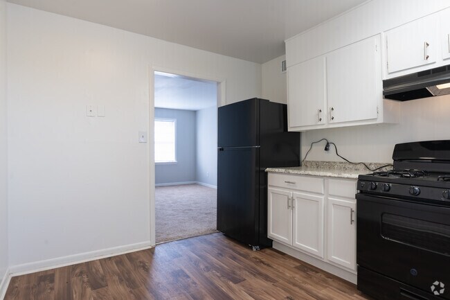 2 habitaciones, 1 baño - 850 pies cuadrados - Cocina - Regal Heights