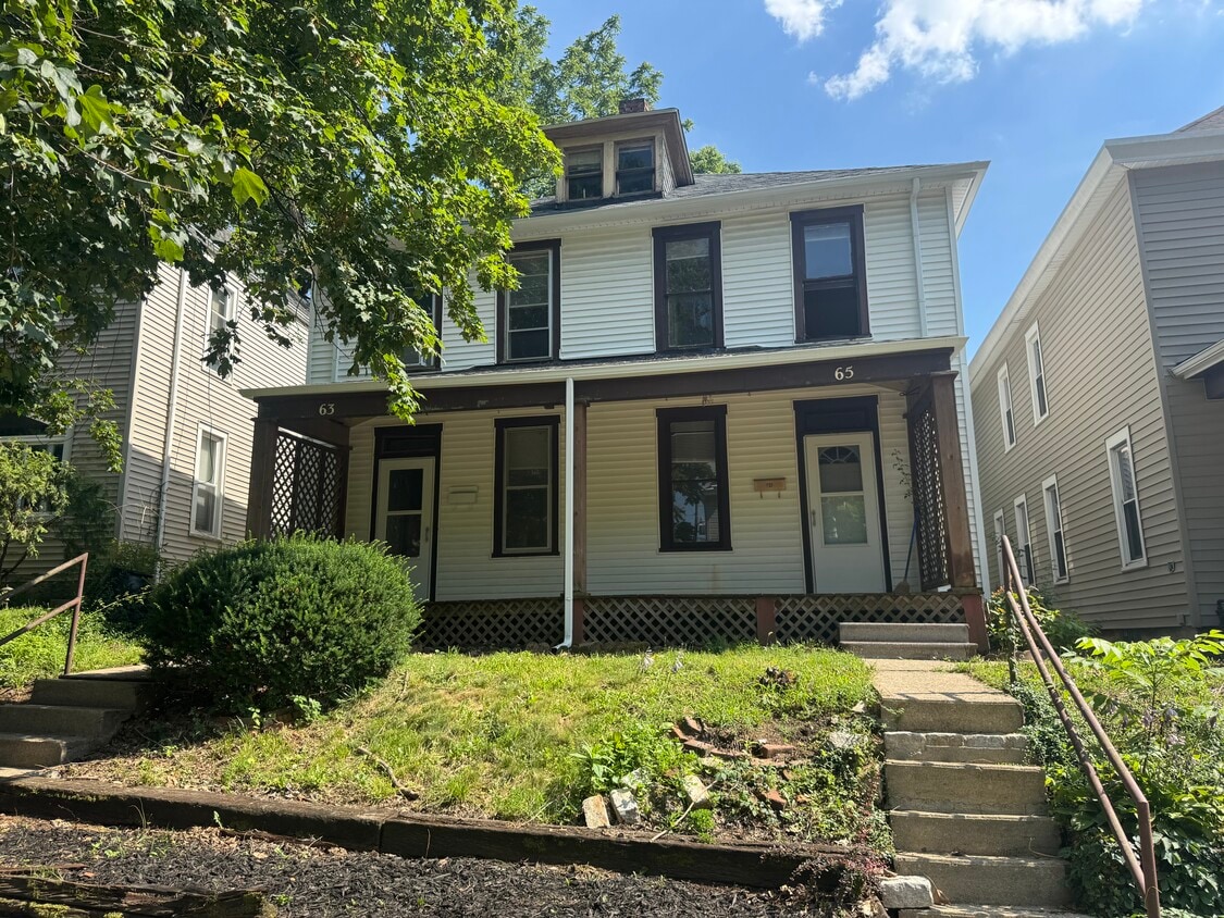 Primary Photo - 65 W Blake Ave