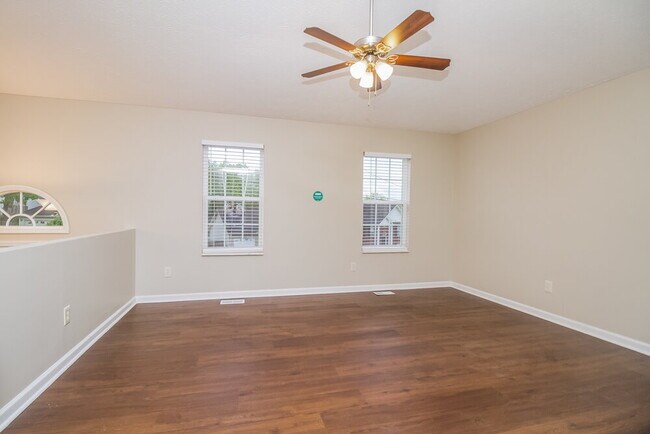 Building Photo - 4008 Calumet Dr