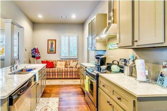 Foto del edificio - 5021 Endell St