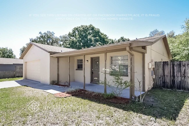 Foto del edificio - 419 Forest Oak Dr