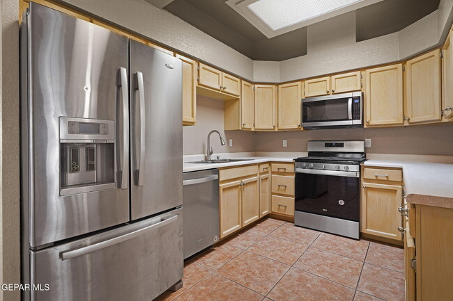 Building Photo - 143 N Alto Mesa Dr