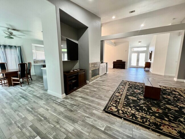 Building Photo - 78713 Como Ct