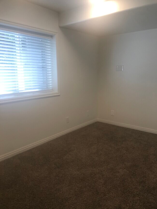 Plano del sitio - 587 HILLSIDE DR