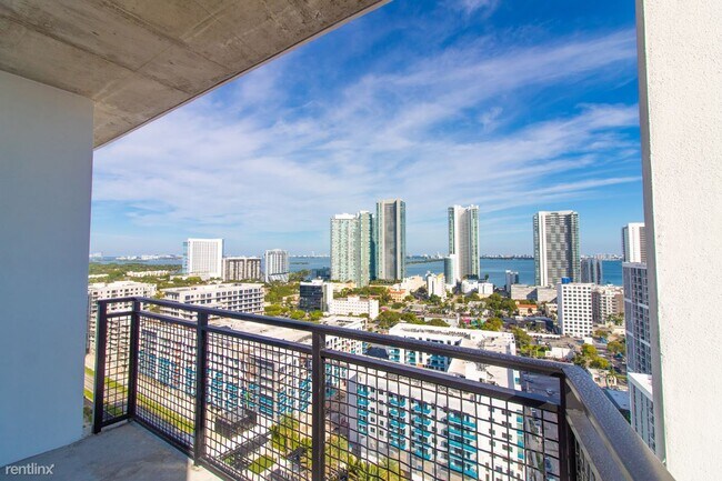 Building Photo - 2901 NE 2nd Ave