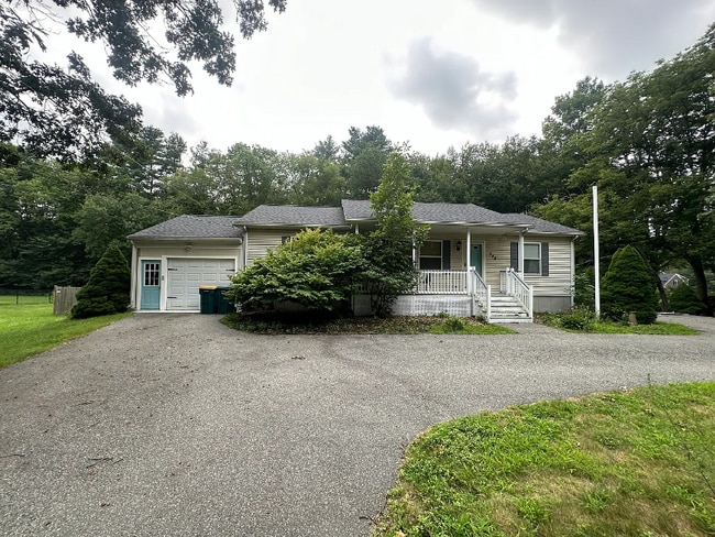 Building Photo - 548 Linwood St