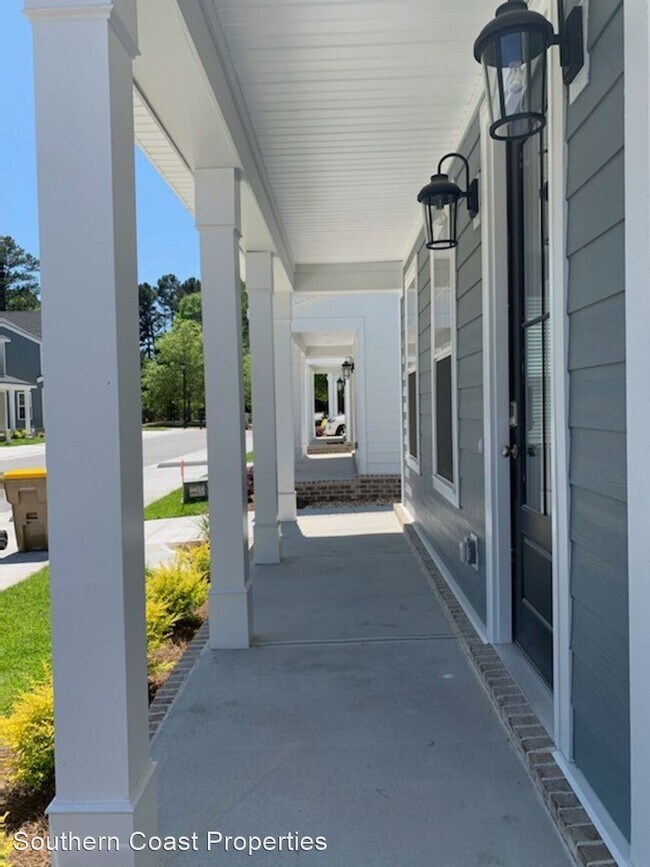 Building Photo - 3 br, 2.5 bath House - 33 Grove Park Drive