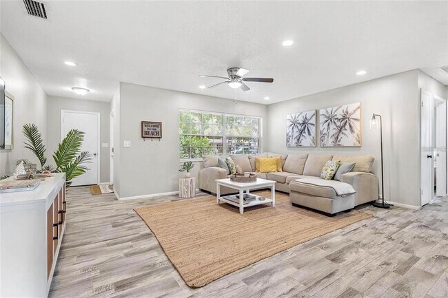 Foto del edificio - 4904 19th Ave W