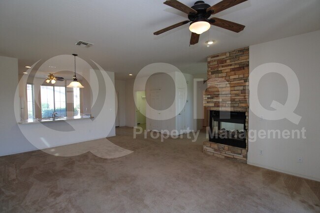 Foto del edificio - 42599 W Candyland Pl