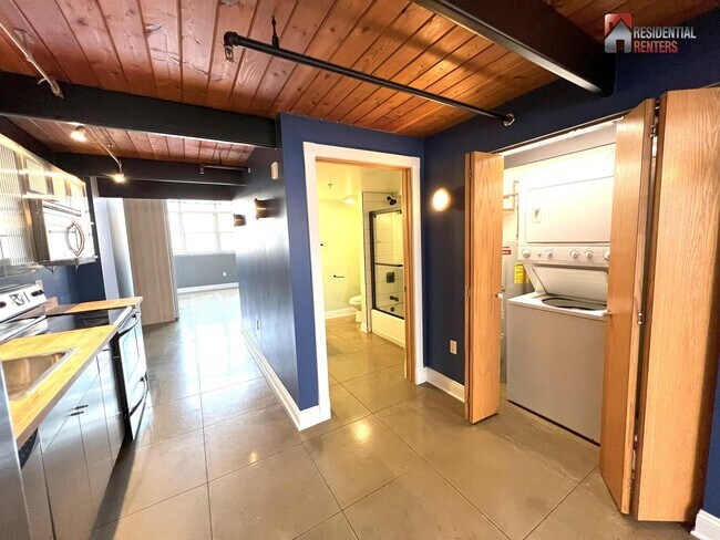 Foto del edificio - 3059 N Weil St