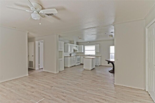 Building Photo - 11723 Greenglen Dr