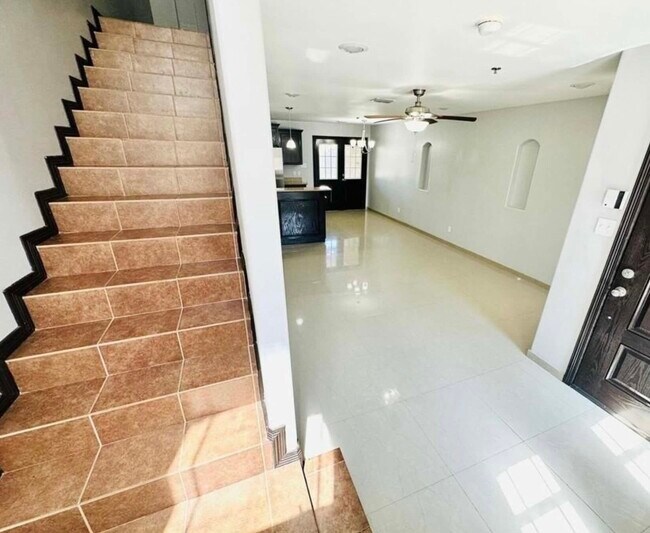 Foto del edificio - 1204 W Fig Ave