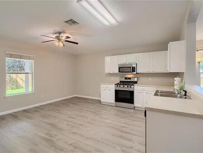 Foto del edificio - 244 San Felipe Dr