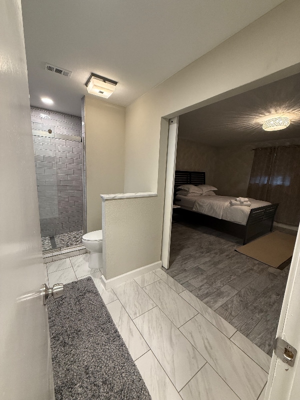 Building Photo - 1504 N Fielder Rd