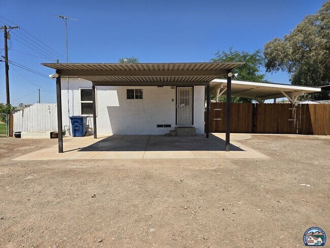 Foto del edificio - 2387 CA-86