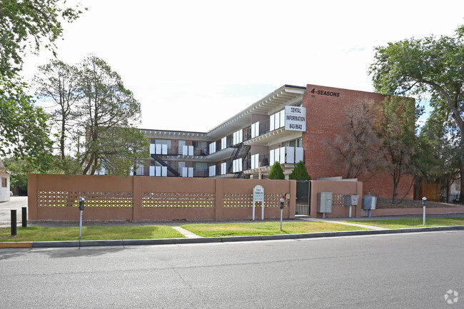 Building Photo - Four Seasons