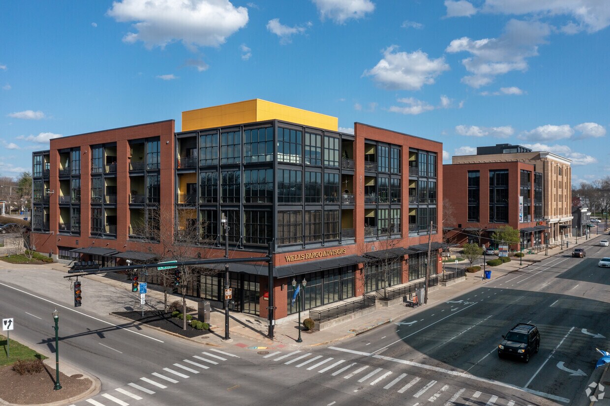 Primary Photo - The Lofts at Main Rose