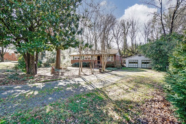 Building Photo - 5312 Unaka Ave