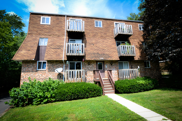 Primary Photo - 2 Bedroom Condo in Lockport