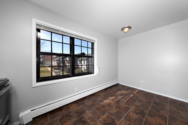 Building Photo - Fairfield Tudor At North Babylon
