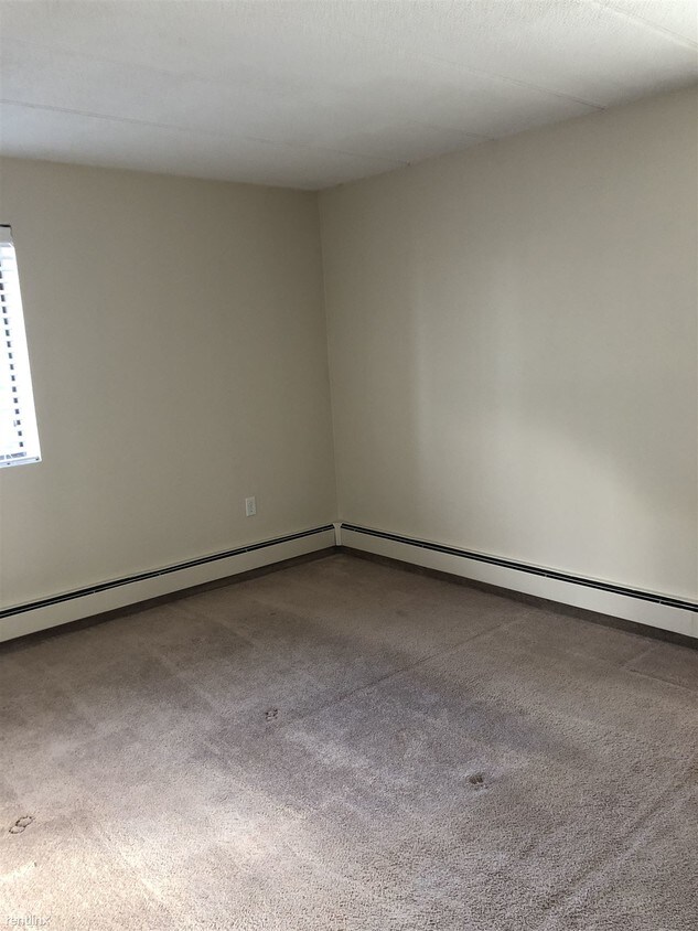 Primary Photo - 2 br, 1 bath Apartment - 1011 Main St