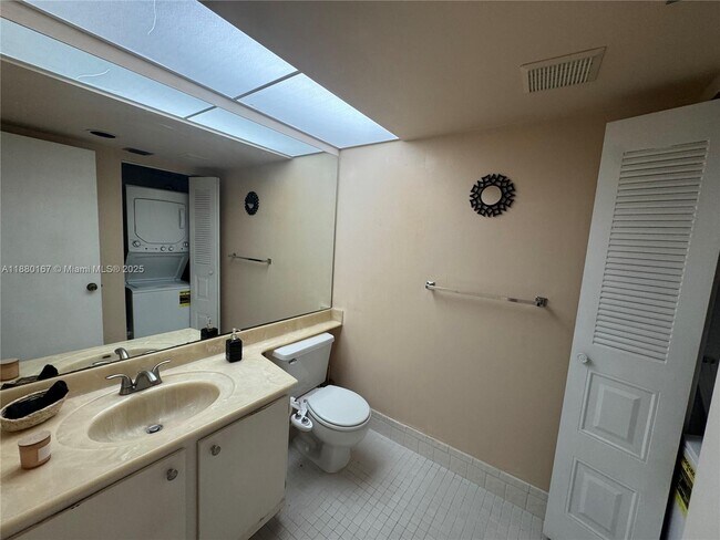 Foto del edificio - 1001 SW 128th Terrace