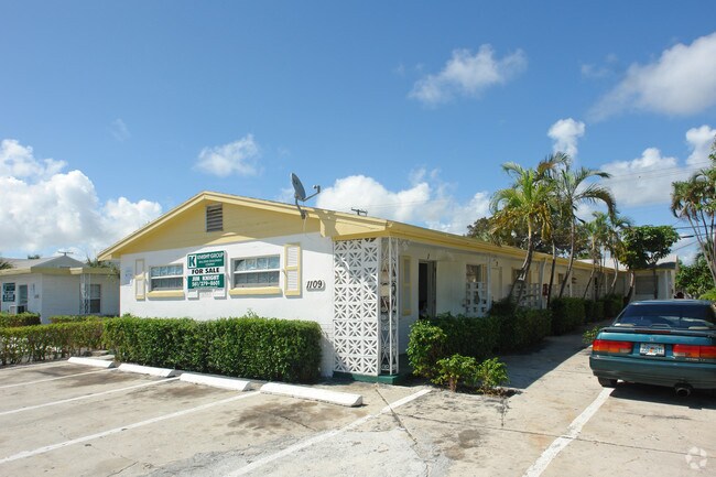 1109 -1115 S Federal Hwy - DAK Apartments