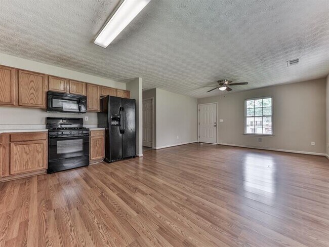 Foto del edificio - 3152 Macedonia Station Dr SW