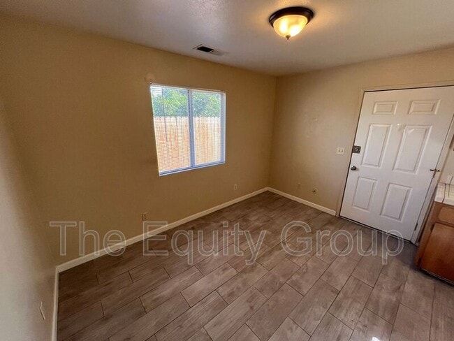 Building Photo - 62 N Villa St