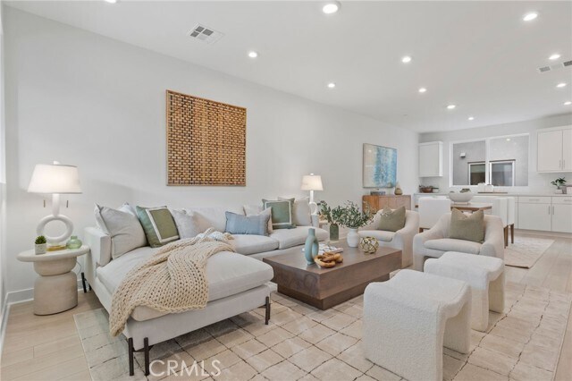 Foto principal - 585 S Lyon St