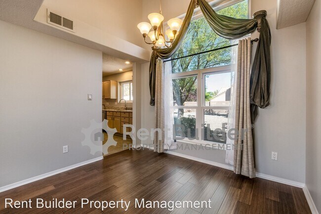 Building Photo - 3 br, 2.5 bath House - 4819 Shelly Rose Rd...